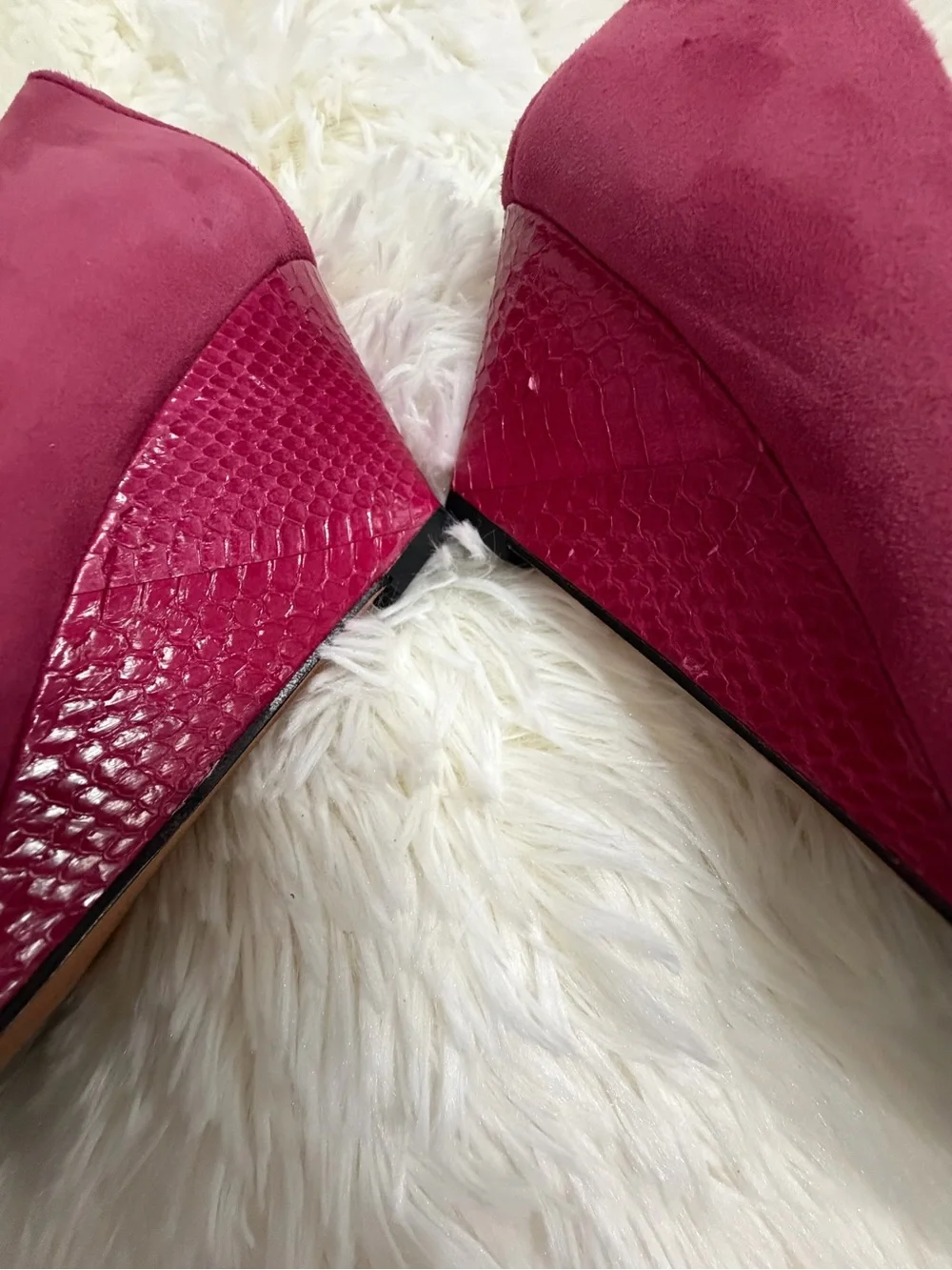 Donald J. Pliner Women’s Suede Wedge Open Toe Pump Shoes Size 8M Berry Pink‎